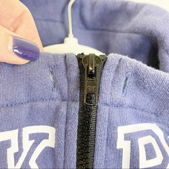 PINK Victoria's Secret 1/4 Zip Sweatshirt Lavender Size Medium - Picture 3 of 8